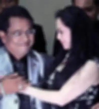 Hotman Paris dan Meriam Bellina