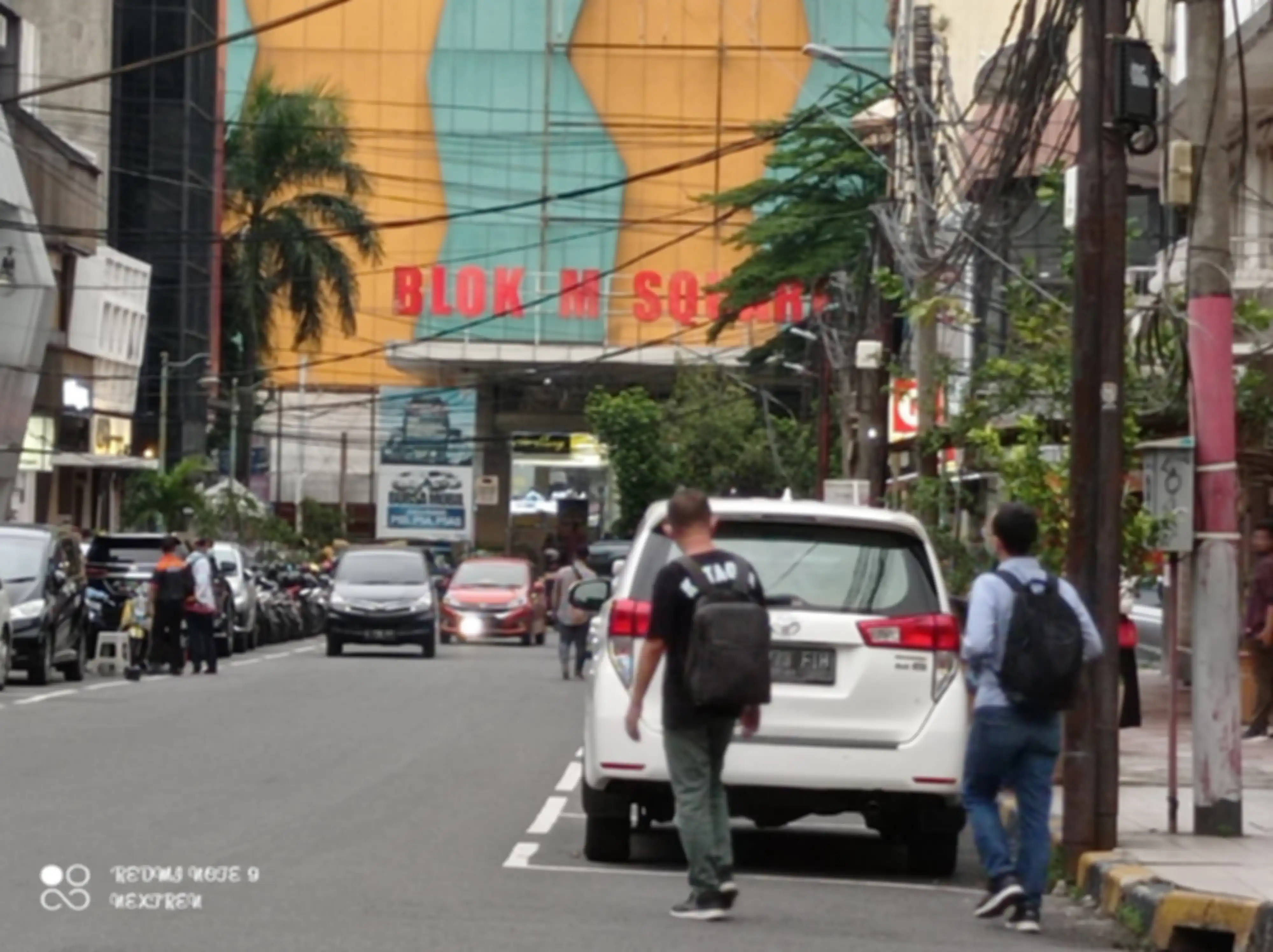 Hasil foto Zoom 5x di Redmi Note 9