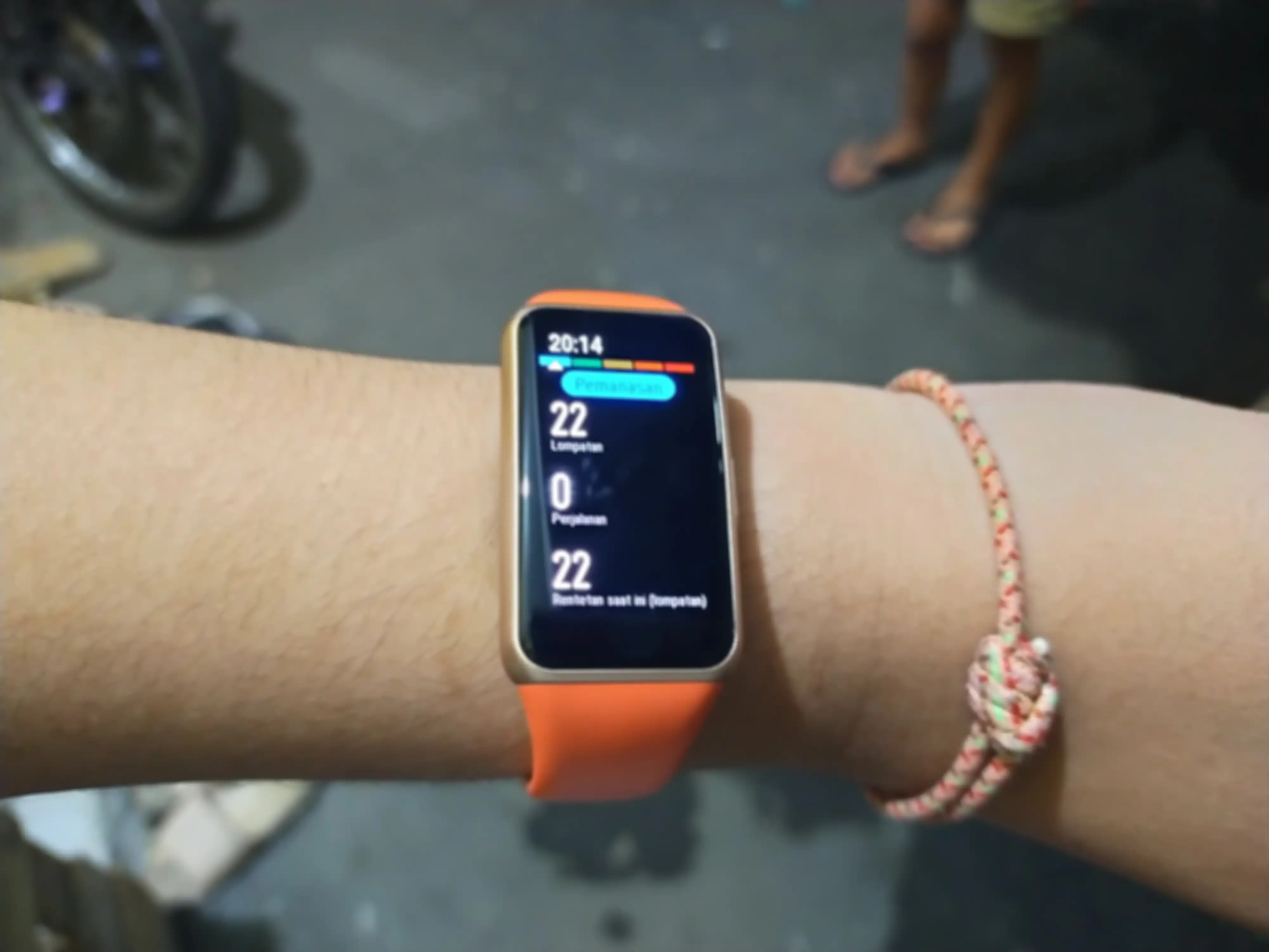Fitur olahraga lompat tali di Huawei Band 6.