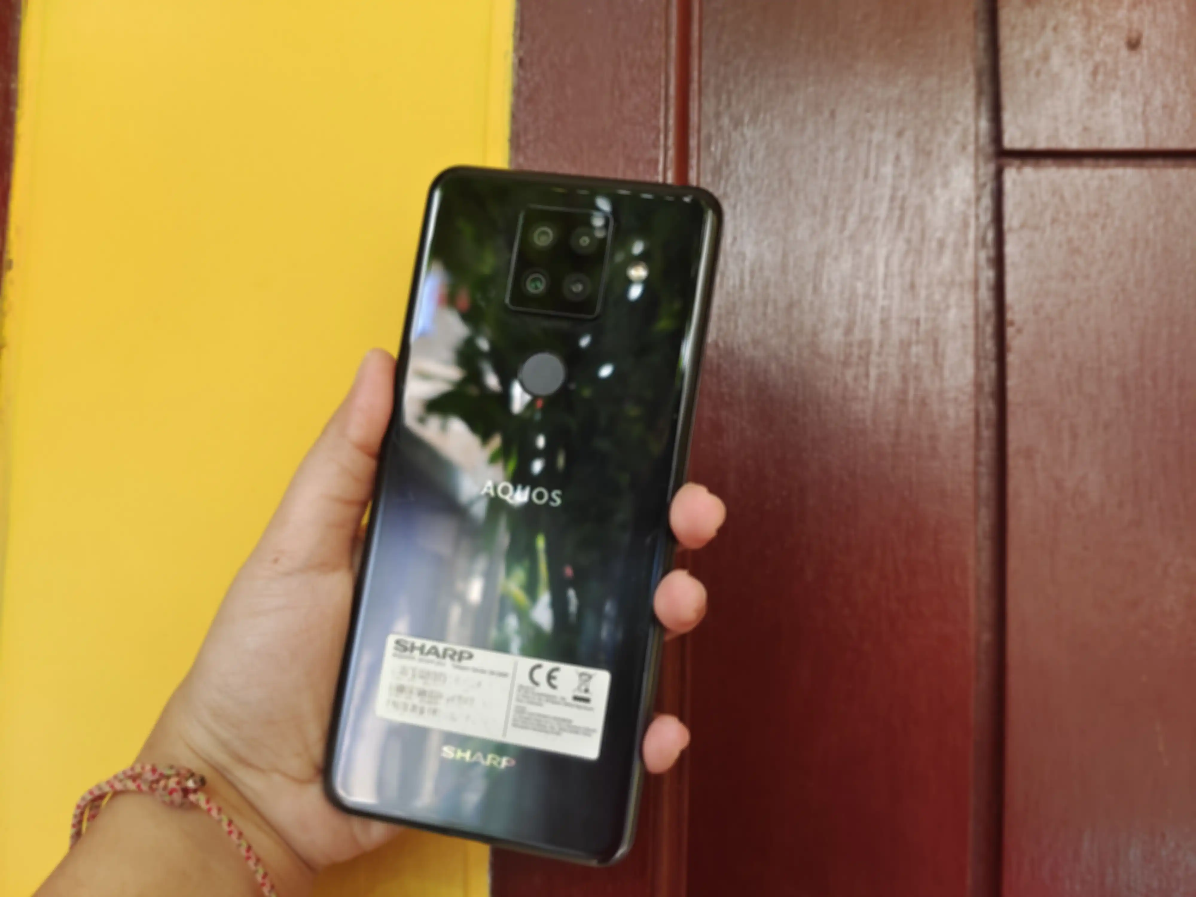 perangkat Sharp Aquos Sense4 Plus