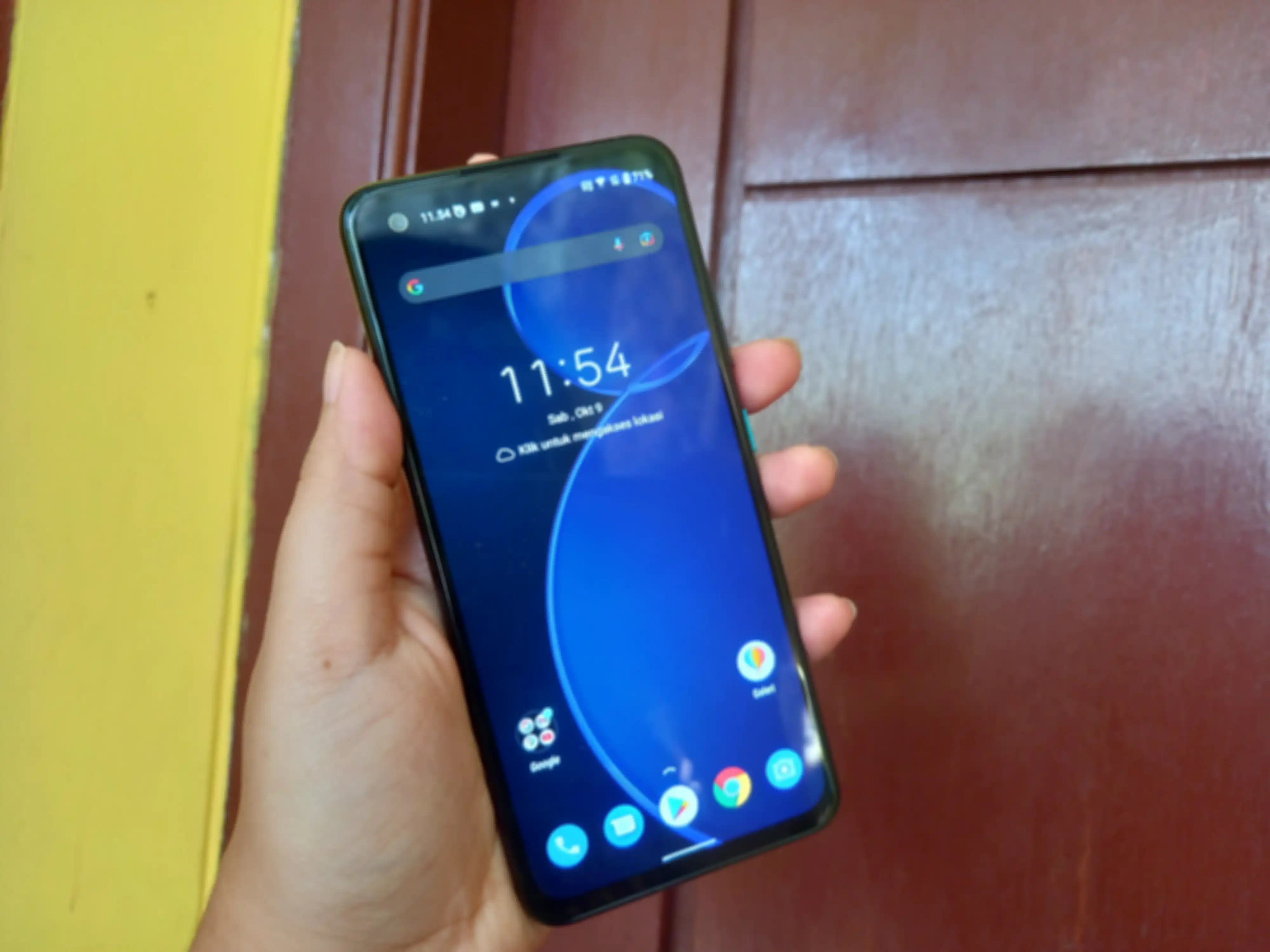Tampilan layar ASUS Zenfone 8.