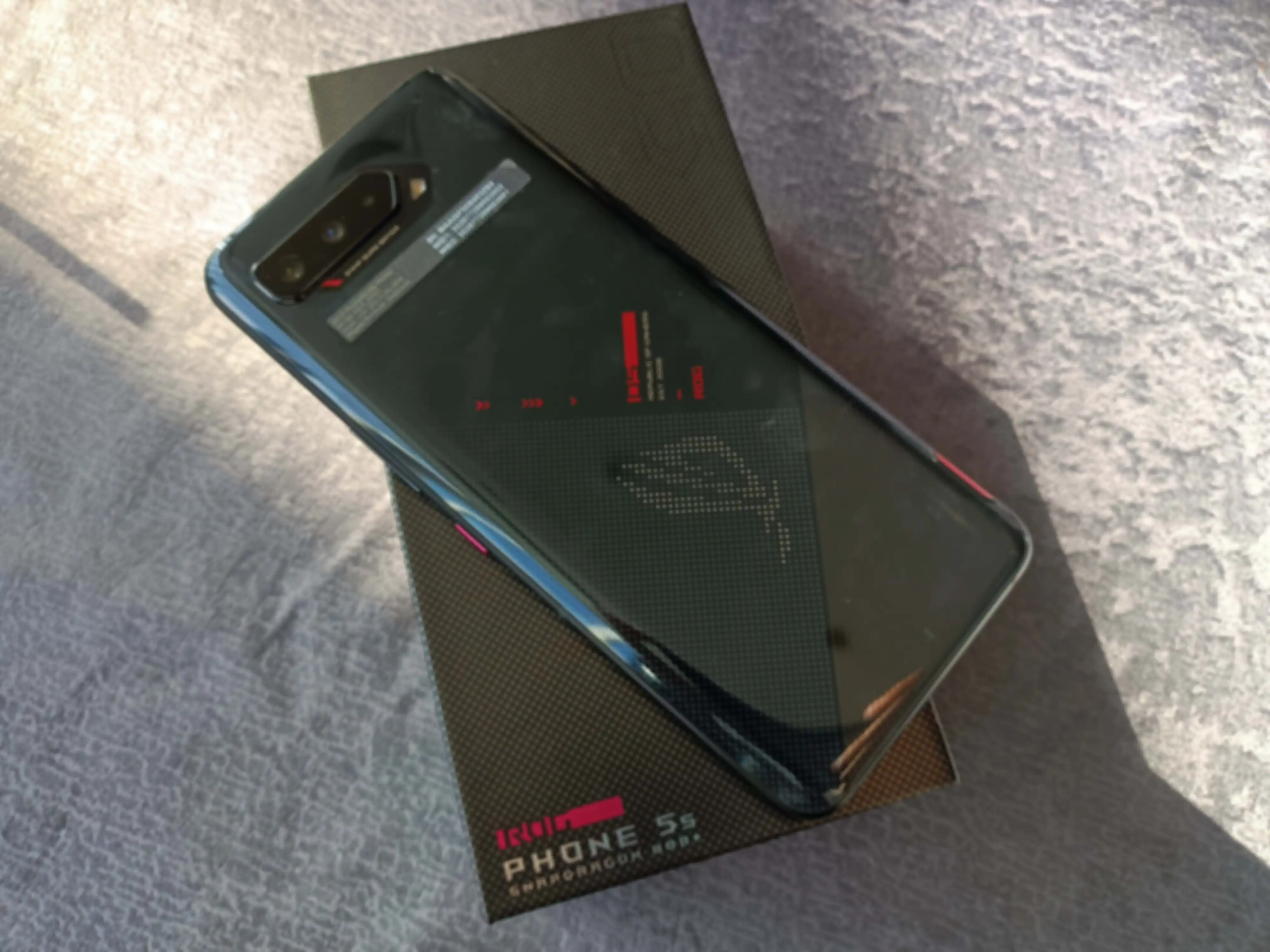 ASUS ROG Phone 5s