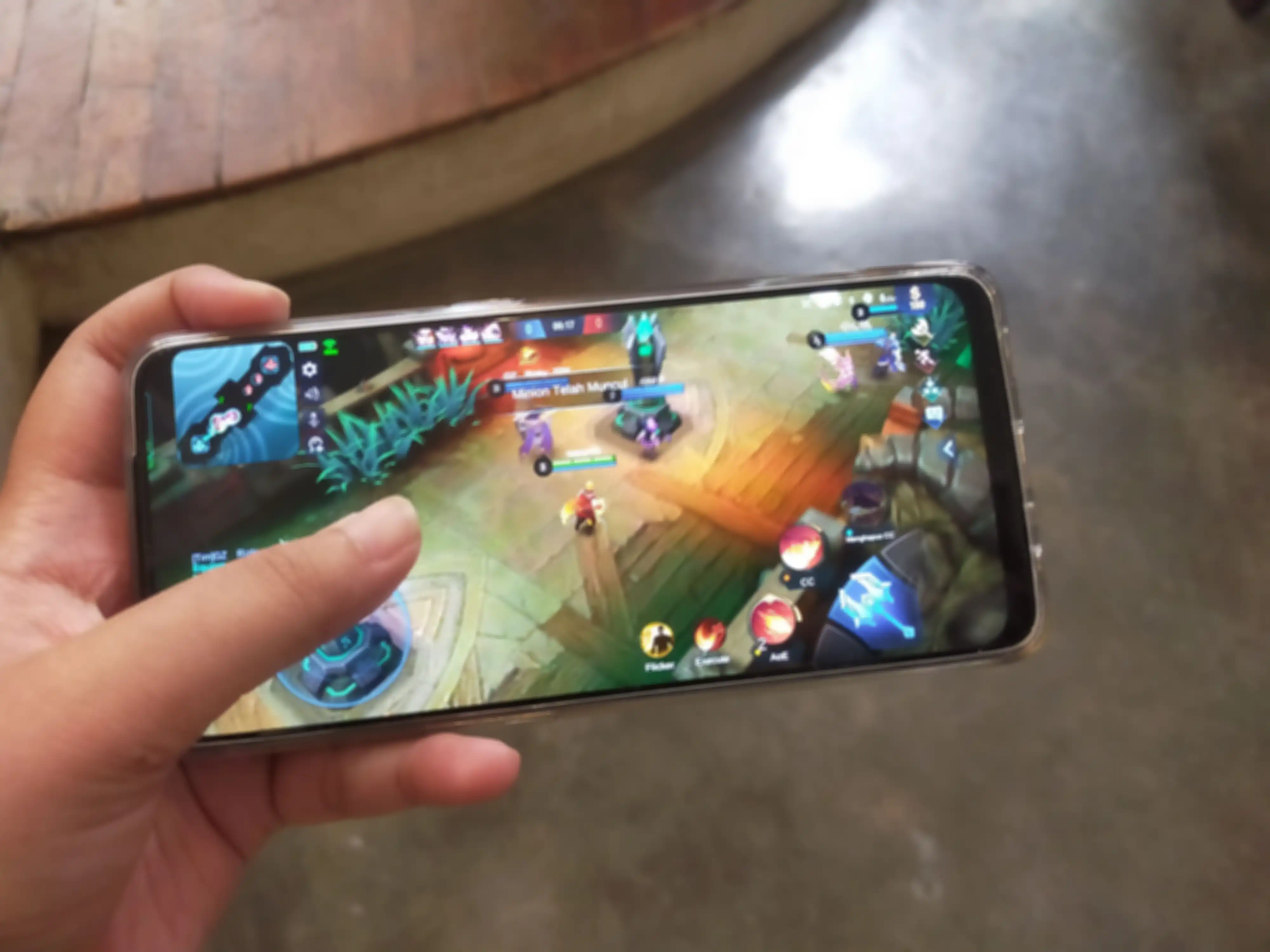 Bermain game di OPPO A95.