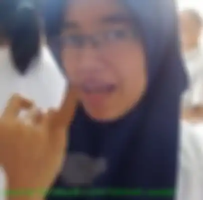 Sosok wanita yang diduga sebagai mantan istri Adit Jayusman