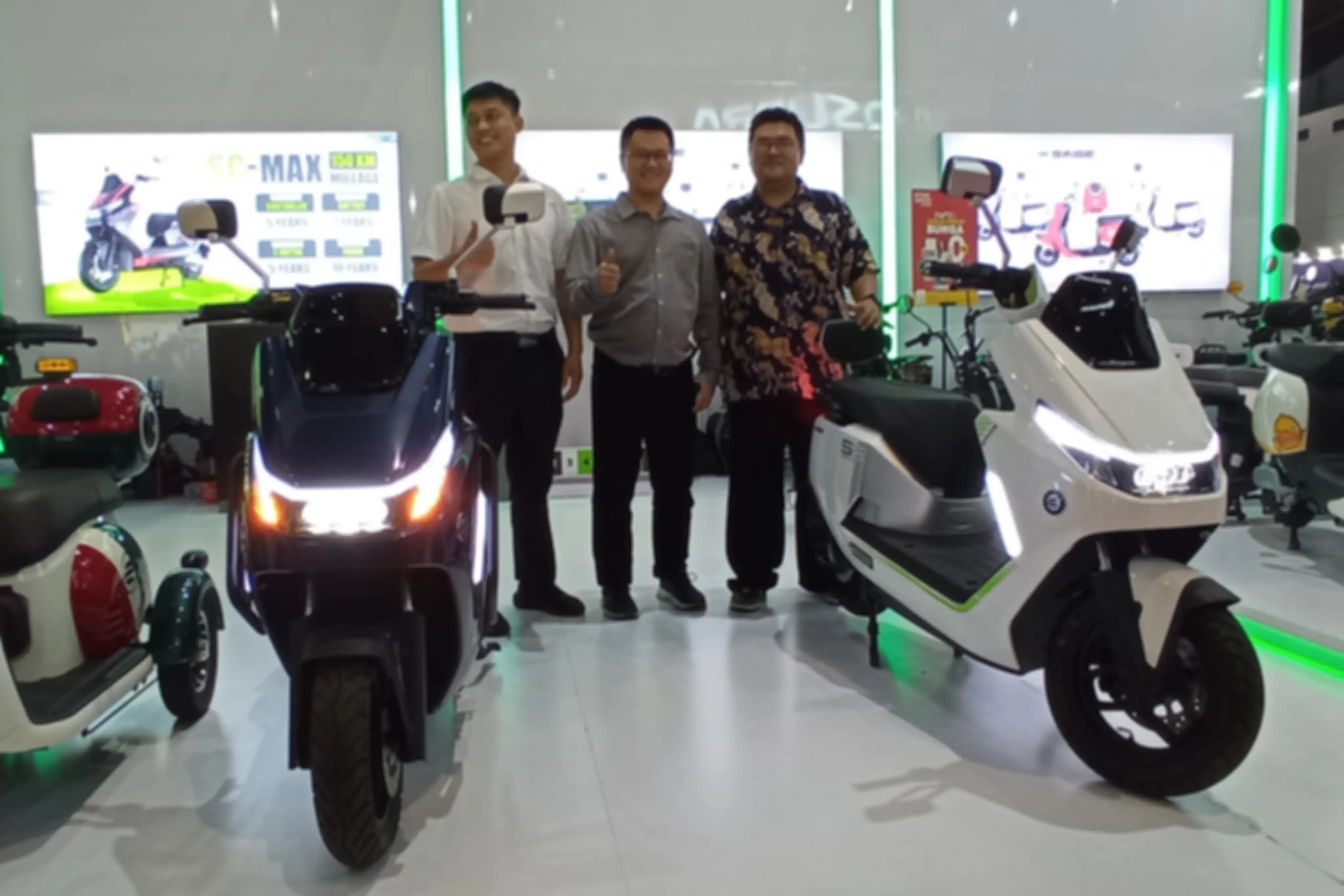 Saige SG-MAX meluncur di PRJ Kemayoran. 