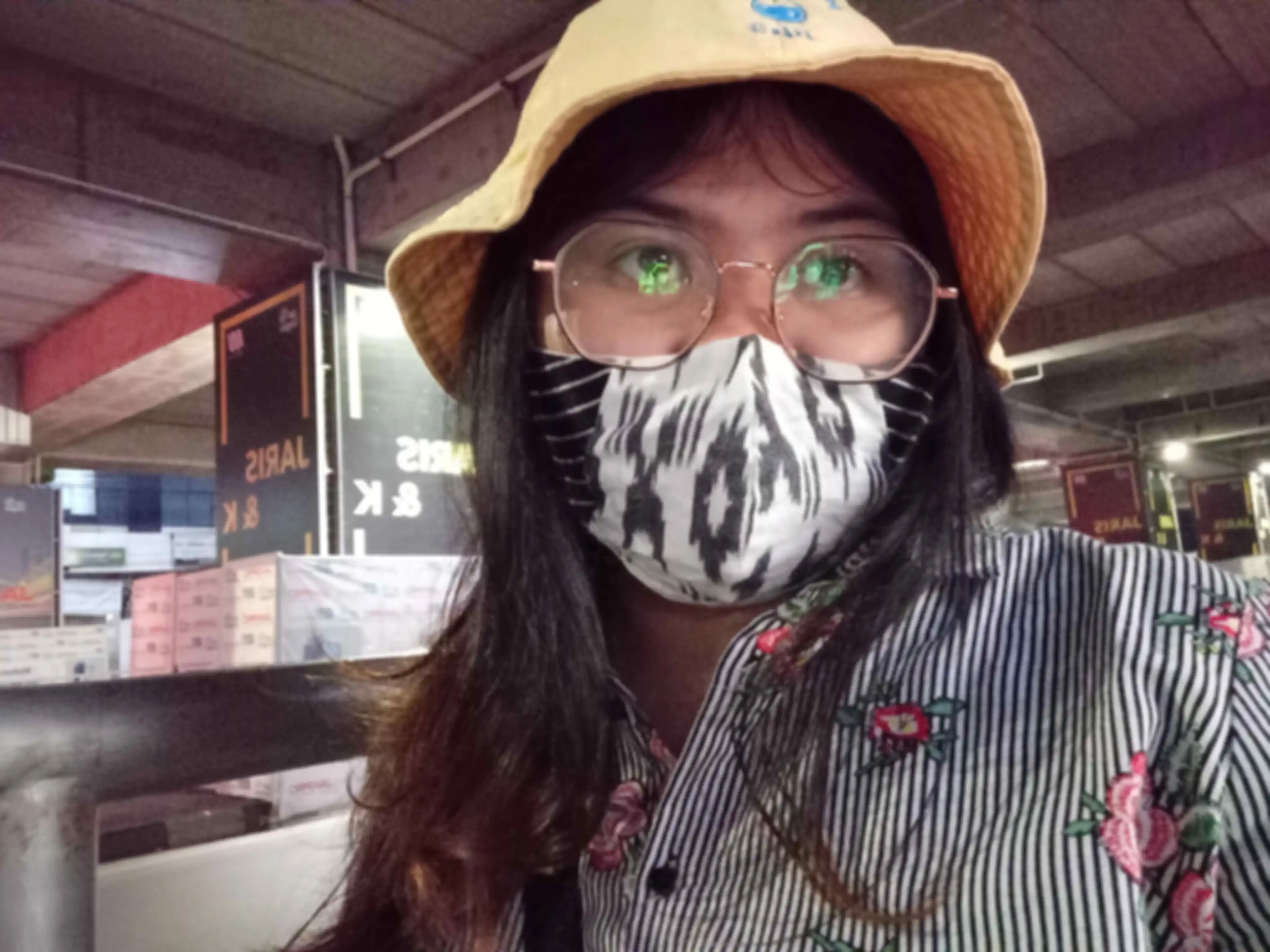 Kamera selfie malam hari di Redmi Note 9