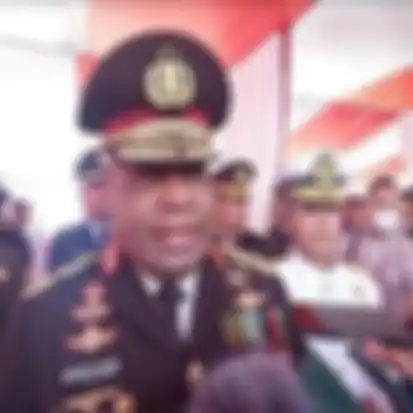 Kapolda Papua Mathius Fakhiri sempat melarang anak buahnya mengejar KKB Papua. Warga kampung kembali dibunuh dengan cara keji.