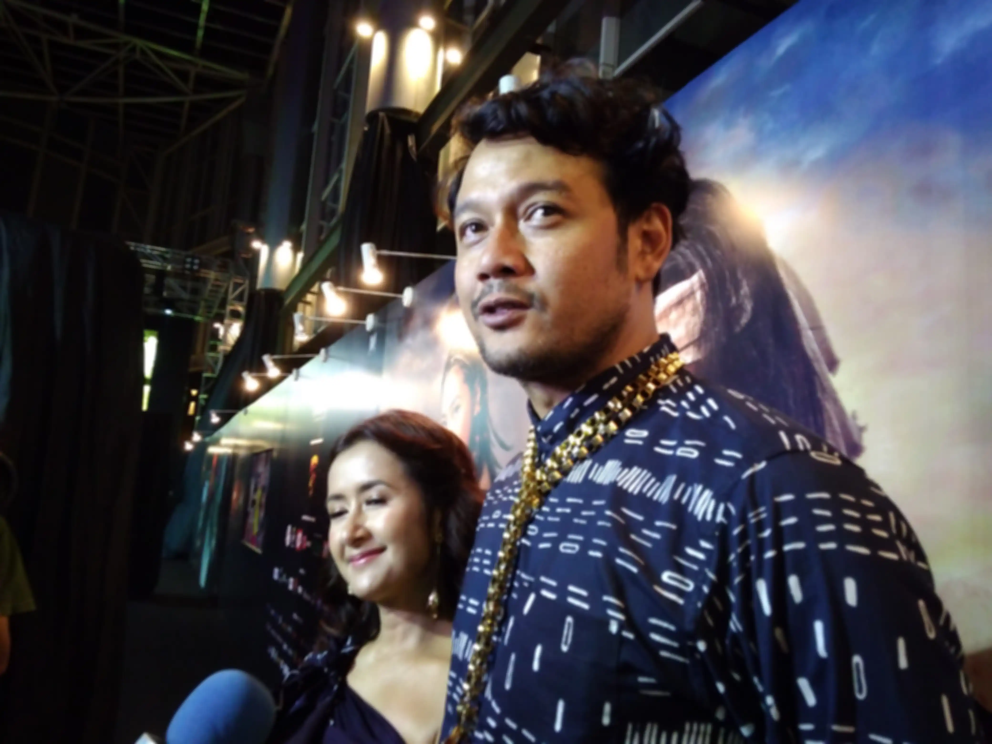 Dwi Sasono dan Widi Mulia