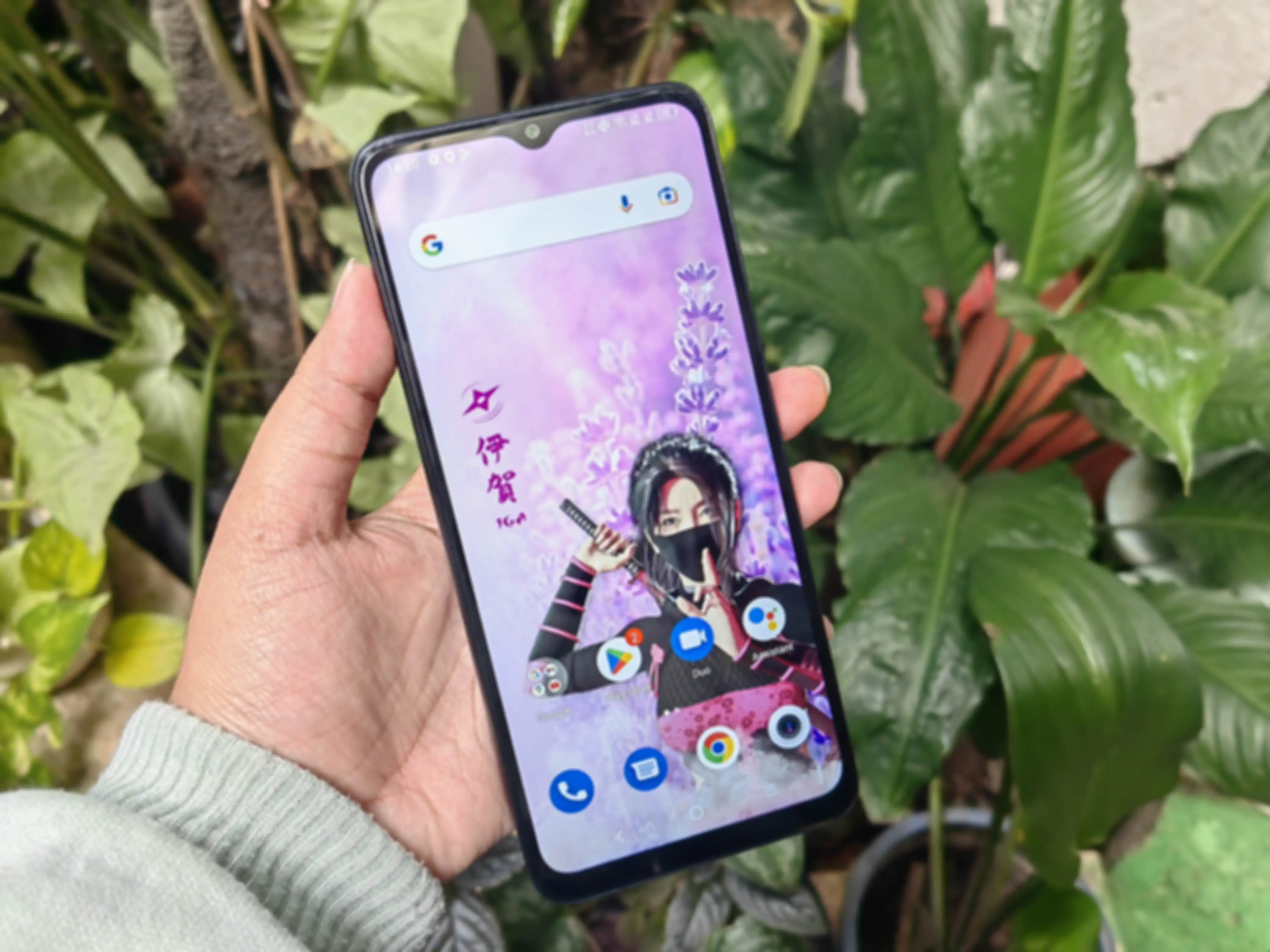 Layar Sharp Aquos V6 5G.