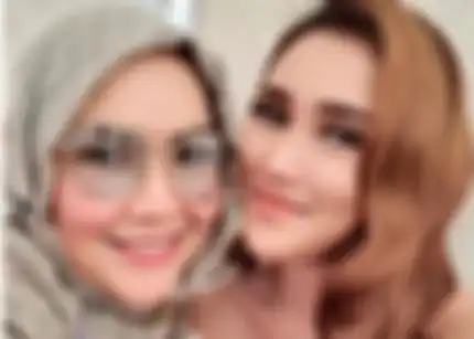 Ayu Ting Ting dan Umi Kalsum