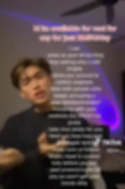 Cowok Malaysia yang buka jasa “sewa pacar” di TikTok