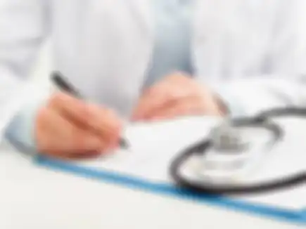 Ilustrasi dokter menulis resep obat