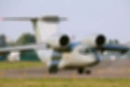 Pesawat Antonov An-72