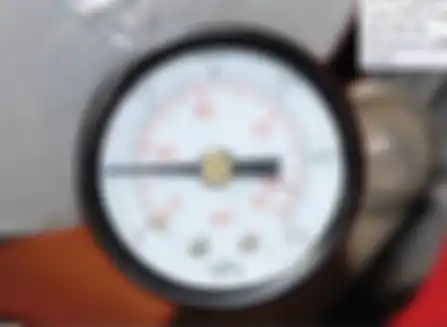 Oli kentl tekanan 0,1 MPa (Mega Pascal) atau sekitar 14,5 psi 