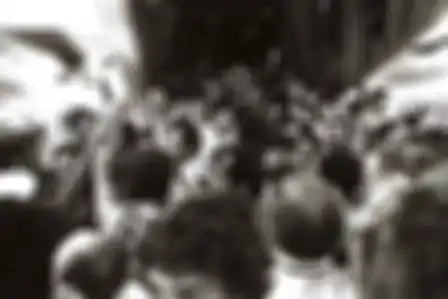 Para sandera yang berhasil diselamatkan dari pembajakan pesawat di Entebbe.