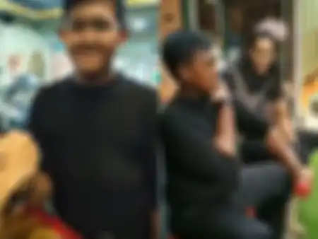 Ade Rai membagikan transformasi penampilan Aria Permana 