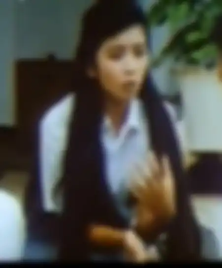 Rambut Panjang Desy Ratnasari