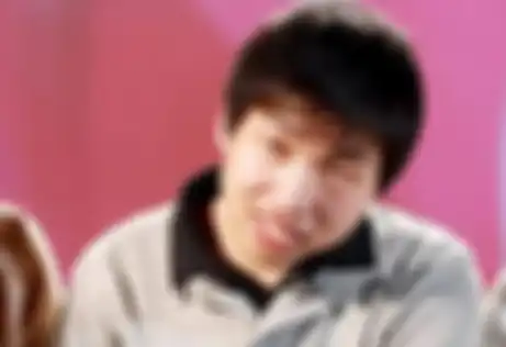 Zhang Wei pria yang memiliki IQ 45 namun aslinya jenius.