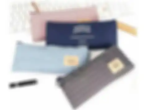 Pouch alat tulis
