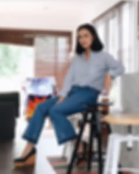 Meja makan Atiqah Hasiholan