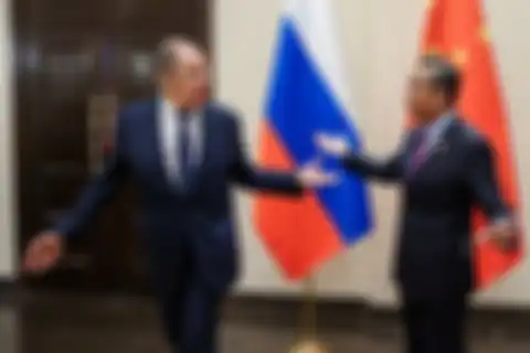Menlu Rusia Sergei Lavrov bertemu dengan Menlu China Wang Yi di Denpasar, 7 Juli 2022
