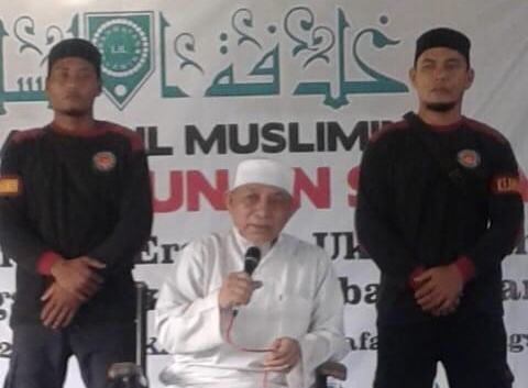 Foto Abdul Qadir Hasan Baraja pencetus Kebangkitan Khilafah viral. Polisi menemukan kata-kata berbahaya di konvoi Khilafatul Muslimin.