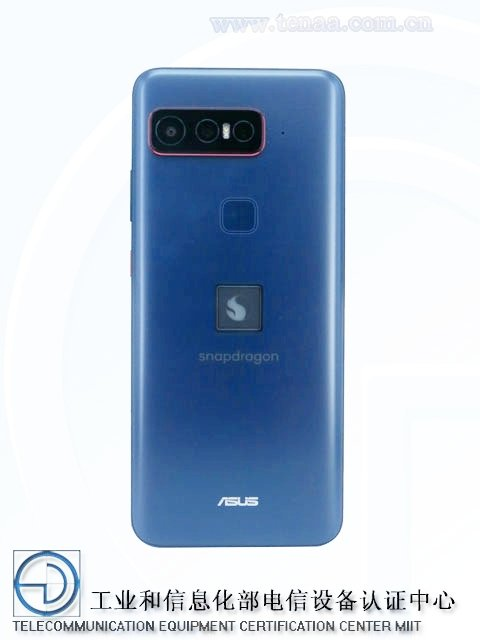 Logo Snapdragon dan ASUS pada body bagian belakang smartphone gaming Qualcomm