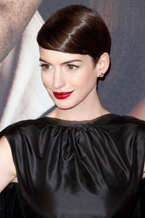 Sleek pixie,  tren rambut pendek 2020