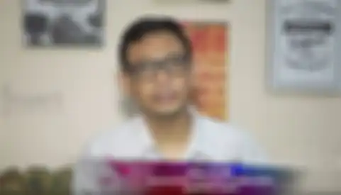 Pakar ekspresi analisis kemunculan Jennifer Dunn dan tindakannya yang kerap pamer kemesraan.