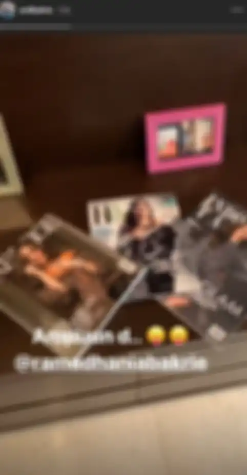 Majalah yang menampilkan cover Nia Ramadhani