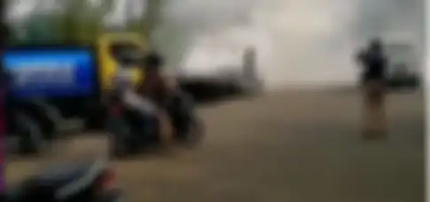 Lamborghini Aventador milik Raffi Ahmad diselamatkan truk oengangkut air, Sabtu (19/10/2019)