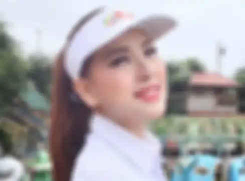 angela tee
