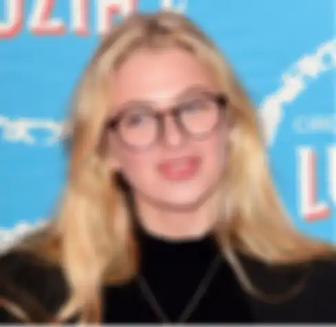 Anais Gallagher