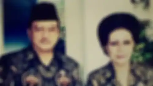 Mien Sugandhi wafat dalam usia 85 tahun. Mien menjabat sebagai Menteri Urusan Peranan Wanita di era Presiden Soeharto, yaitu selama 1993 hingga 1998. 