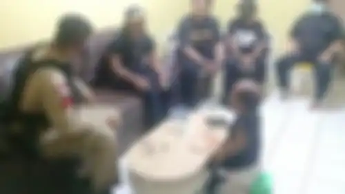 Idrus, pemalak Ucok Baba yang dimediasi Komandan Tim Jaguar, Winam Agus. Ucok Baba turut hadir dalam mediasi ini. 