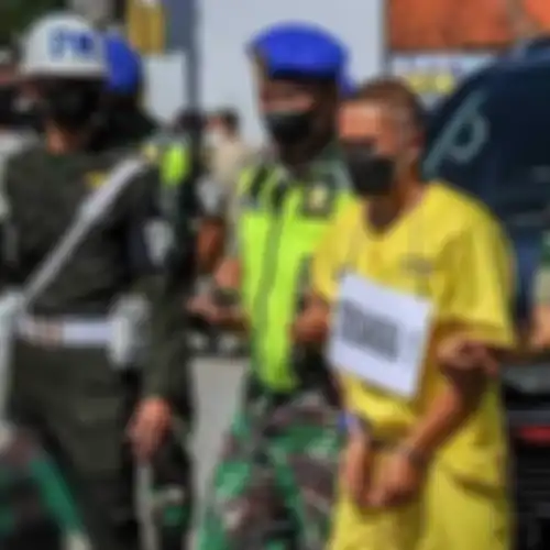 Foto Kopda Andreas Dwi Atmoko sudah tersebar luas usai mengikuti rekonstruksi tabrak lari Handi Saputra dan Salsabila. Tabiat aslinya dibongkar.