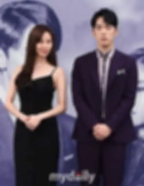 Kim Jung Hyun dan Seohyun SNSD
