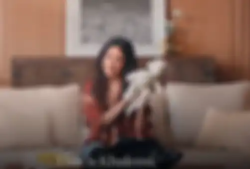 Boneka kesayangan Camila