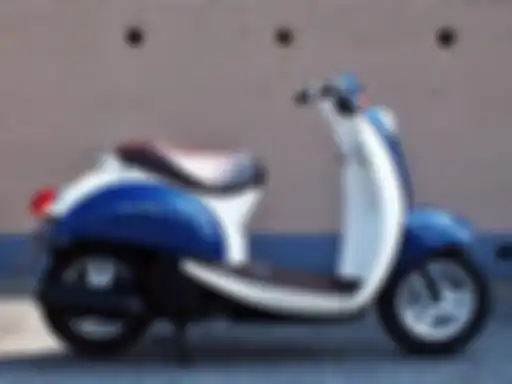pendahulu skutik retro Honda Scoopy yang bernama Honda Crea Scoopy i
