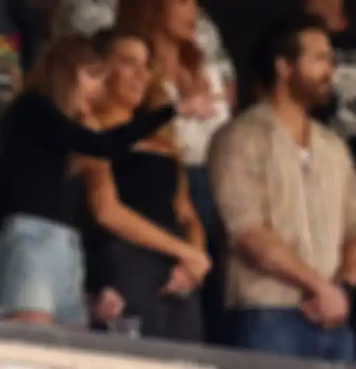 Taylor Swift nonton NFL lagi