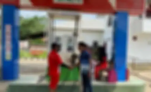 Anggota Polsek Palaran melakukan sidak ke SPBU dan hunian kosong yang sempat dilaporkan warga menjadi tempat penimbunan BBM bersubsidi oleh pemotor bertangki besar, dengan hasil tak ditemukan dugaan yang dimaksud, Minggu (22/10/2023).