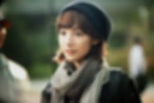 Park Min Young memerankan karakter perempuan di Healer. 