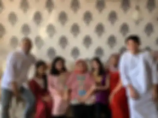 Jessica Anastasya bersama keluarga