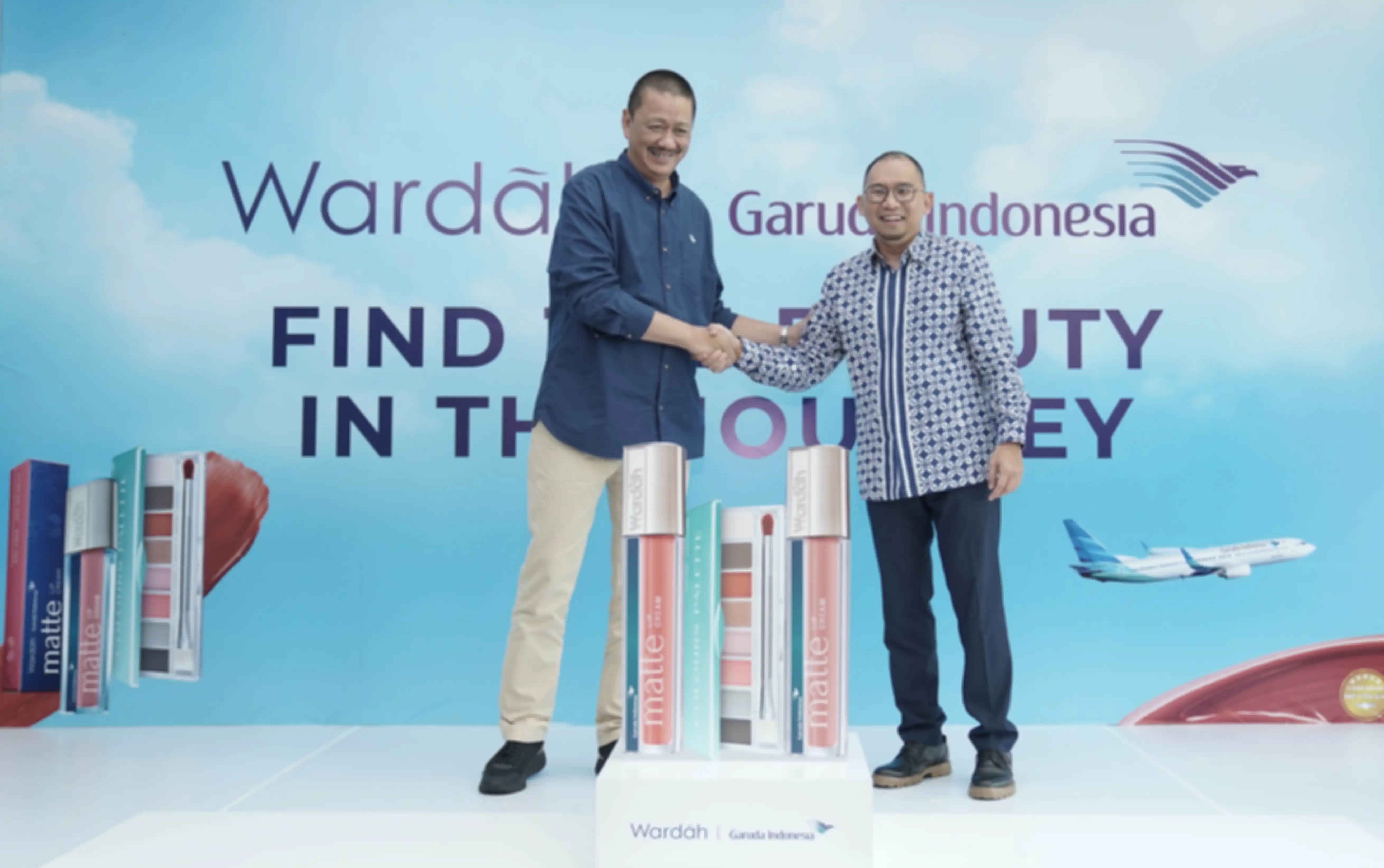 Irfan Setiaputra - Direktur Utama Garuda Indonesia dan Harman Subakat - CEO PT Paragon Technology and Innovation