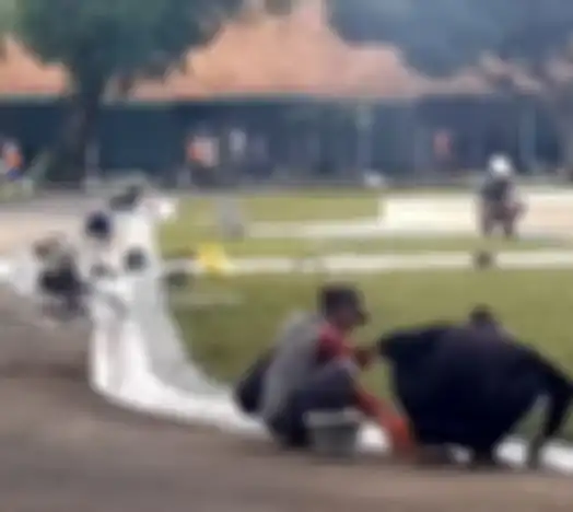 Revitalisasi taman di Pura Mangkunegaran jelang pernikahan Kaesang dan Erina. 