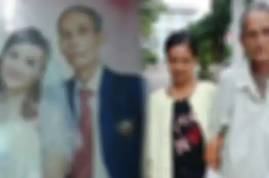 Kisah seorang wanita 35 tahun nikah dengan kakek 70 tahun karena harta lalu menyesal