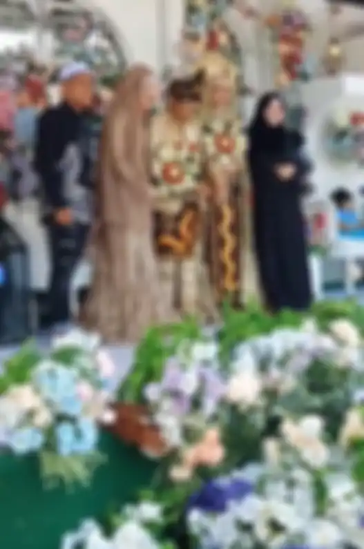 Video Pengantin Pria Didampingi 2 Pengantin Wanita Viral di TikTok