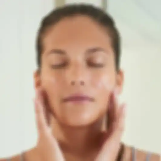 memakai cleansing oil