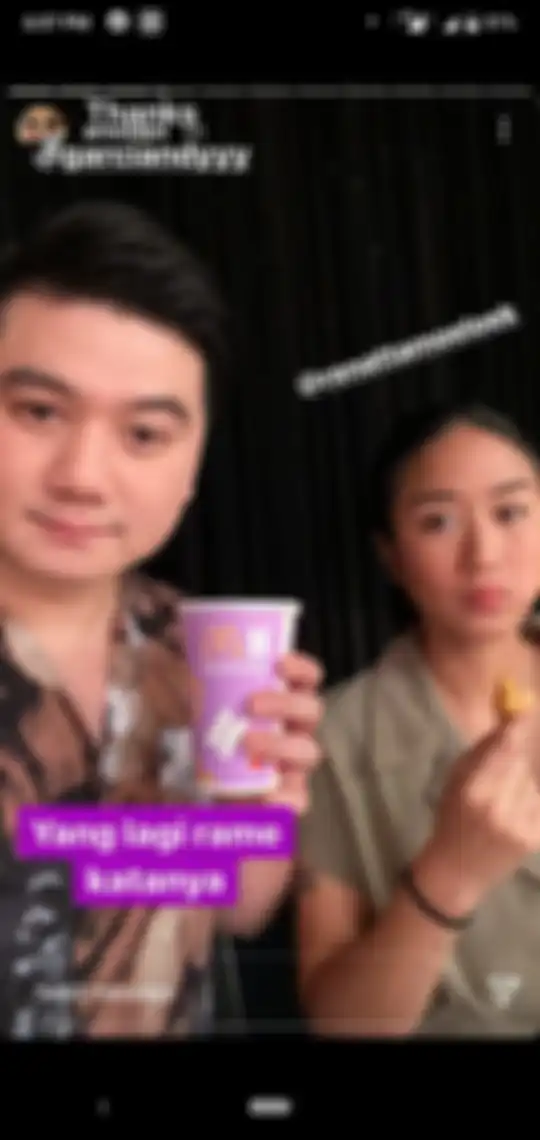 Chef Arnold Poernomo pamer foto unboxing BTS Meal dari McDonald's, ARMY beri komentar ini. 