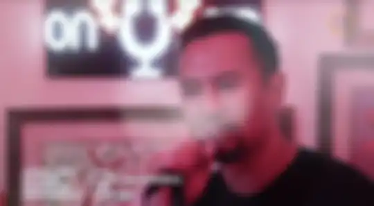 Mudjie Massaid menyanyikan lagu buatan Angelina Sondakh